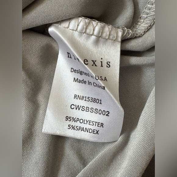 New Ninexis Size Small Solid Grey Gray Short Sleeve V Neck Super Soft Bodysuit - Picture 4 of 5